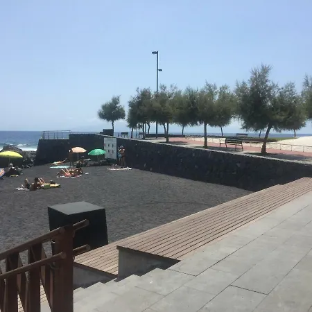 Residencial La Mar Mit Meerblick Appartamento