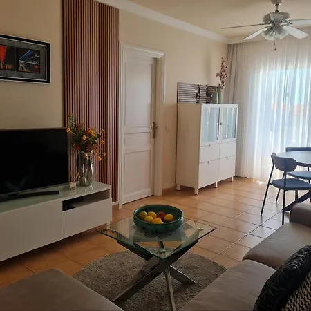 Apartamento Residencial La Mar Mit Meerblick *